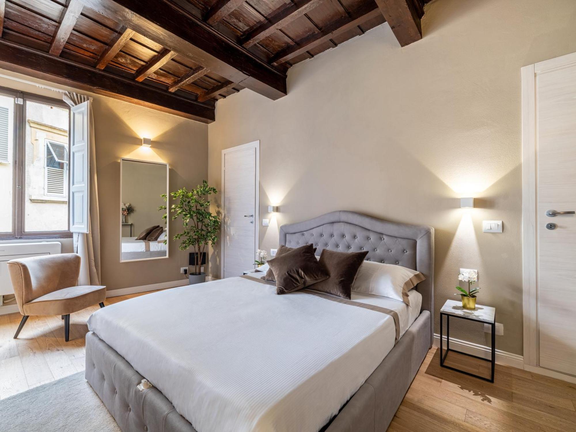 Santa Croce Luxury Suite - Dolcevita Holiday Florence Buitenkant foto