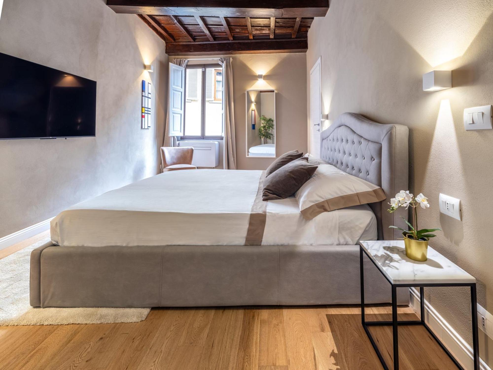 Santa Croce Luxury Suite - Dolcevita Holiday Florence Buitenkant foto